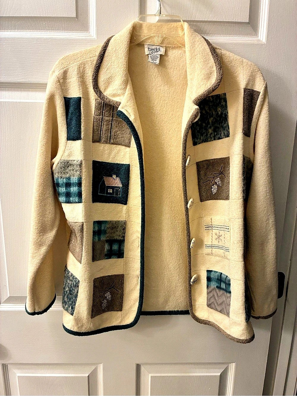 Teddi Fleece Patchwork Cabin Jacket in Cream & Blue